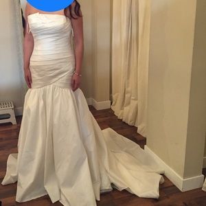 La Sposa Satin Mermaid Wedding Dress, Sample/Unused, Bridal Size 12